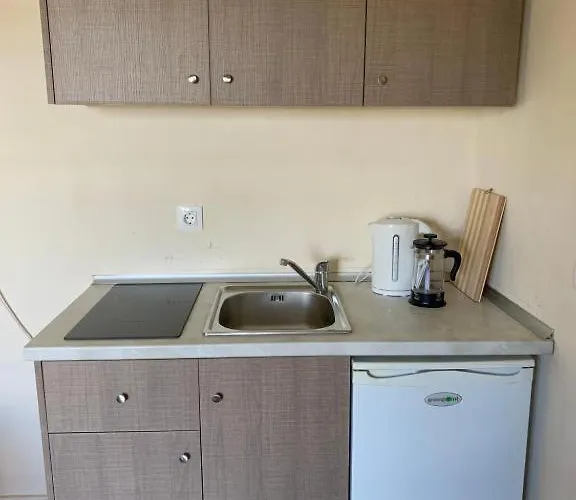 Paradise Sea View Pool Hotel