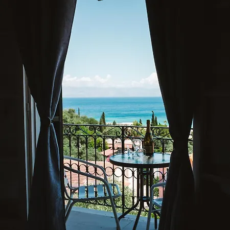 Paradise Sea View Pool Hotel Moraitika